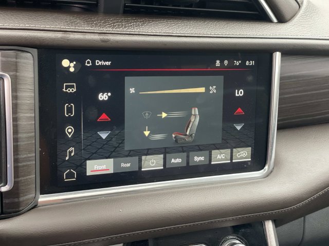 Used 2023 GMC Yukon Denali AWD/4WD image 13