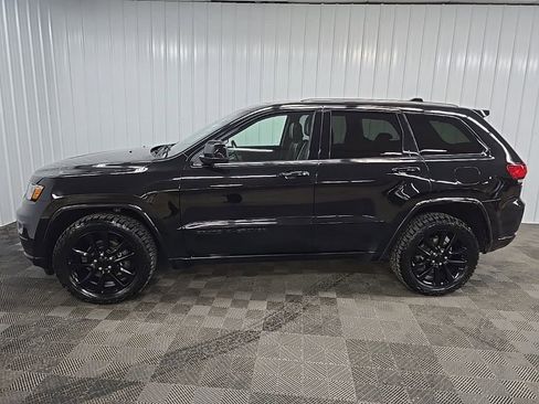 Used 2020 Jeep Grand Cherokee Altitude image 5