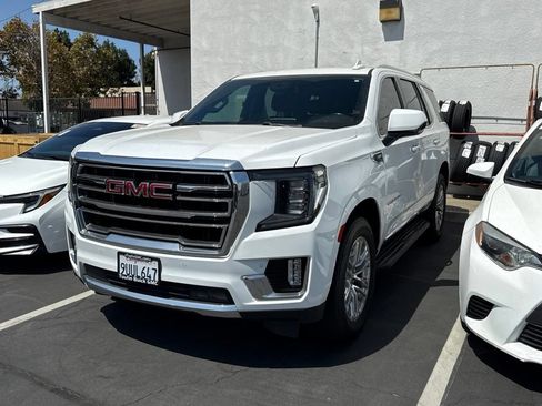 Used 2023 GMC Yukon SLT RWD image 3