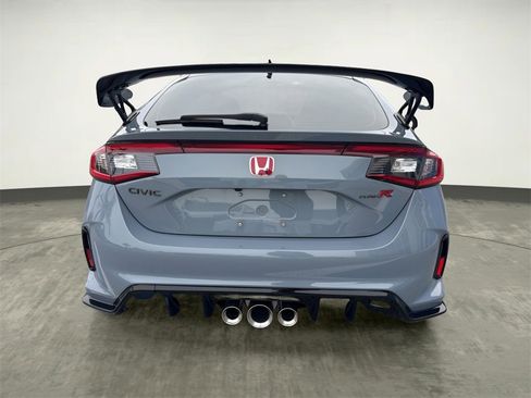 Used 2025 Honda Civic Type R image 4