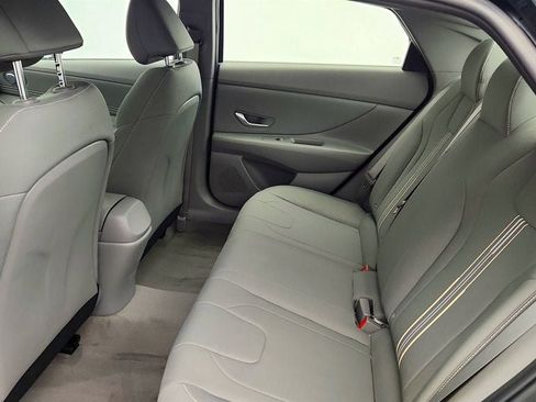 Used 2023 Hyundai Elantra SEL w/ Convenience Package FWD image 21
