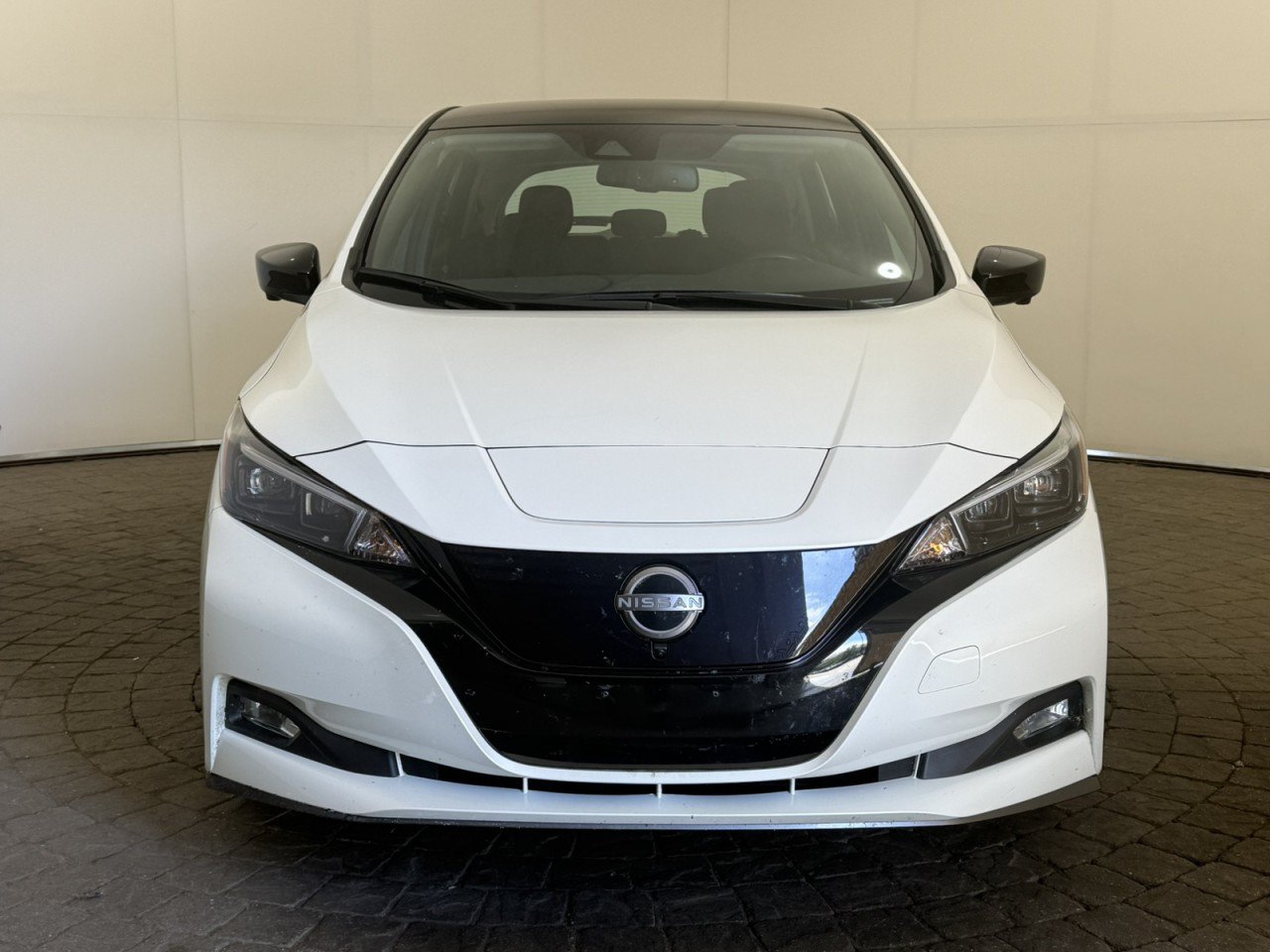 Used 2025 Nissan Leaf SV Plus FWD image 2