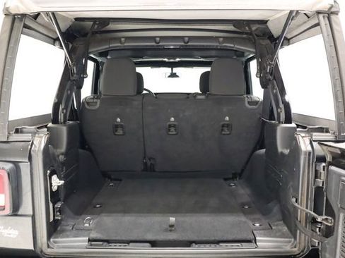 Used 2023 Jeep Wrangler Unlimited Sport AWD/4WD image 29