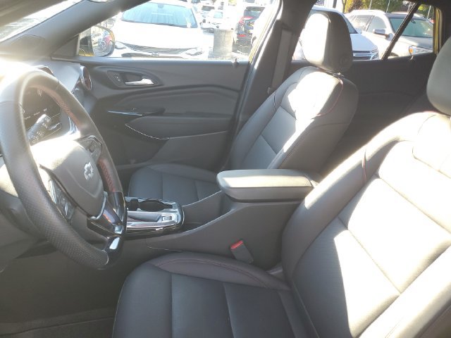 Used 2025 Chevrolet Trax RS w/ Driver Confidence Package FWD image 16