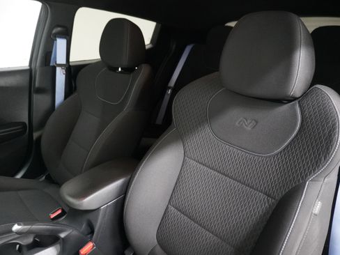 Used 2020 Hyundai Veloster N w/ Performance Package image 10