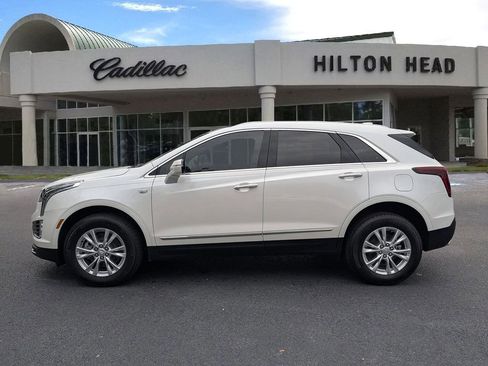 New 2026 Cadillac XT5 Luxury w/ LPO, Floor Liner Package image 3