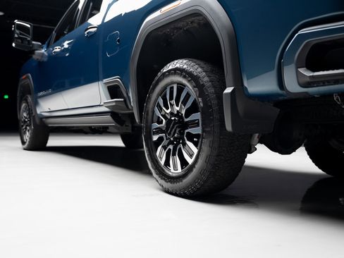 Used 2024 GMC Sierra 2500 Denali Ultimate w/ LPO, GMC Protection Package image 75