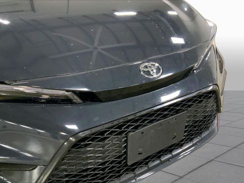 Used 2025 Toyota Corolla SE w/ Convenience Package FWD image 30