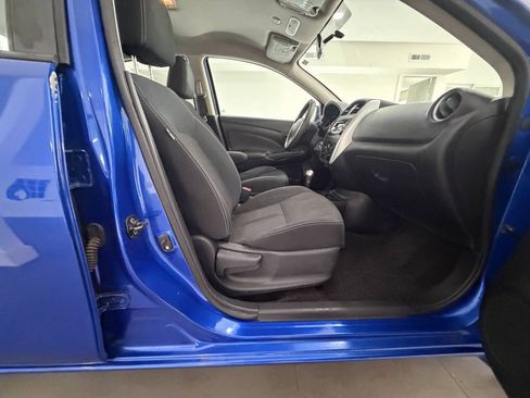 Used 2016 Nissan Versa SV w/ SV Appearance Package FWD image 14