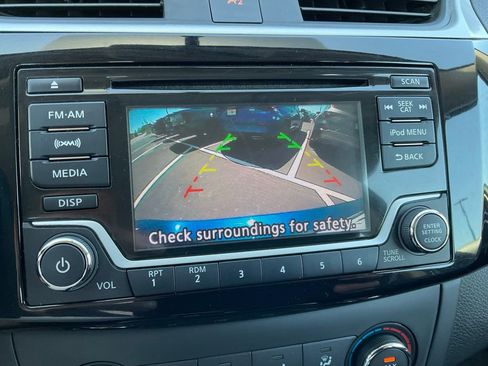 Used 2017 Nissan Sentra SV FWD image 16