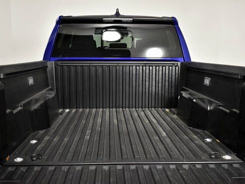 Used 2024 Toyota Tacoma SR5 w/ SR5 Upgrade Package image 8