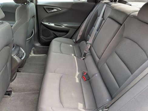 Used 2025 Chevrolet Malibu LT FWD image 36