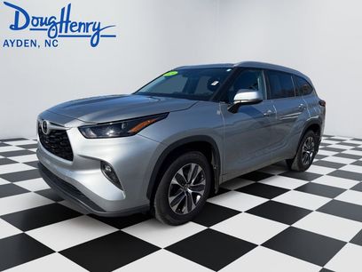 Used 2024 Toyota Highlander XLE