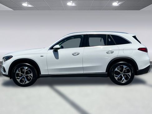 Certified 2025 Mercedes-Benz GLC 350e 4MATIC image 2