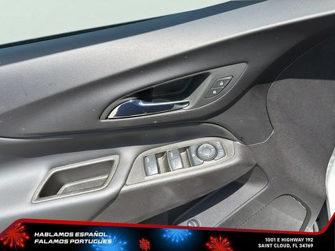Used 2024 Chevrolet Equinox LT FWD image 11
