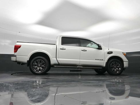 Used 2017 Nissan Titan Platinum Reserve image 29