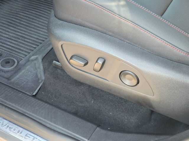Used 2026 Chevrolet Traverse Z71 w/ LPO, Floor Liner Package AWD/4WD image 23