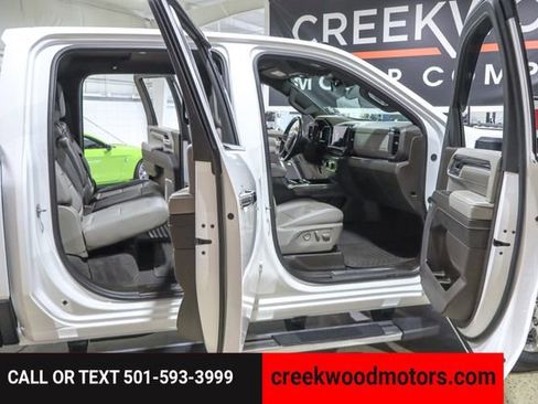 Used 2024 Chevrolet Silverado 2500 LTZ w/ LTZ Convenience Package image 39