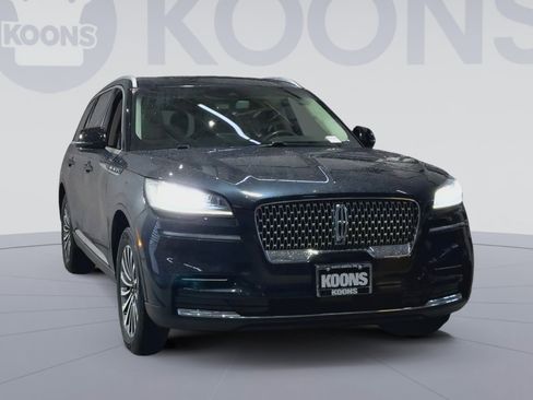 Used 2023 Lincoln Aviator Reserve w/ Elements Package Plus image 4