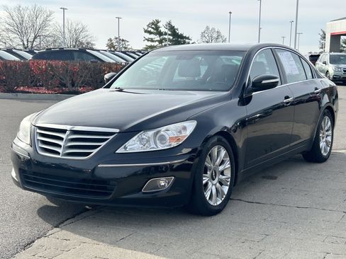 Used 2009 Hyundai Genesis 3.8 w/ Premium Plus Pkg 3 image 3