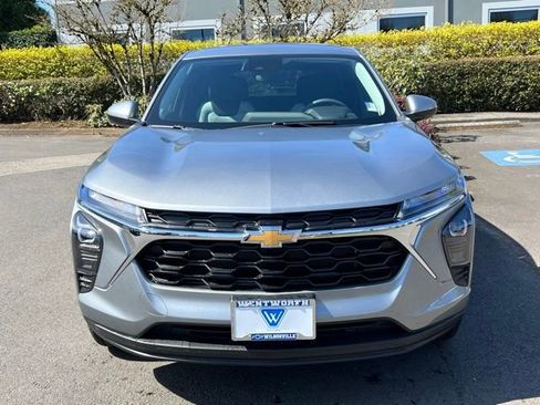 New 2026 Chevrolet Trax LS w/ LS Convenience Package image 2