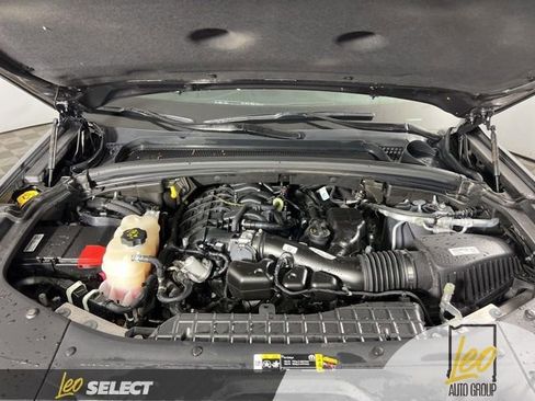 Used 2024 Jeep Grand Cherokee Altitude AWD/4WD image 4