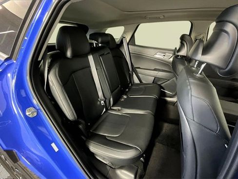 New 2026 Kia Sportage EX w/ EX Panorama Roof Package image 11