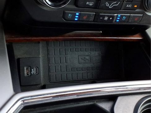 Used 2020 Ford F250 King Ranch w/ King Ranch Ultimate Package AWD/4WD image 15