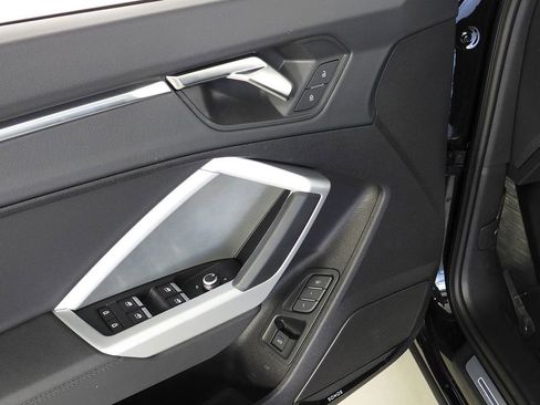 Used 2025 Audi Q3 2.0T Premium Plus w/ Premium Plus Package image 12