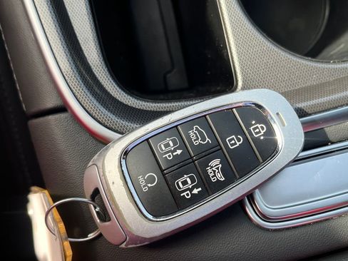 Used 2022 Hyundai Santa Fe Calligraphy image 39
