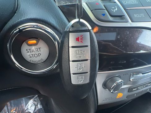 Used 2013 INFINITI JX35 AWD w/ Premium Pkg image 21