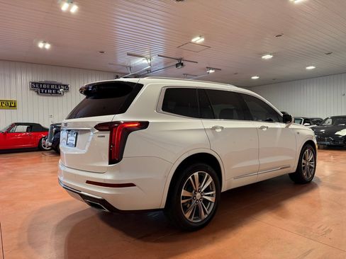 Used 2022 Cadillac XT6 Premium Luxury w/ Platinum Package image 8