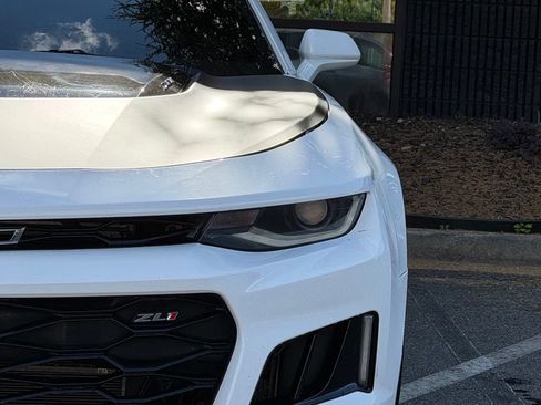 Used 2019 Chevrolet Camaro ZL1 RWD image 5