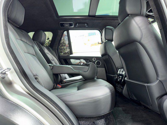 Used 2020 Land Rover Range Rover HSE AWD/4WD image 55