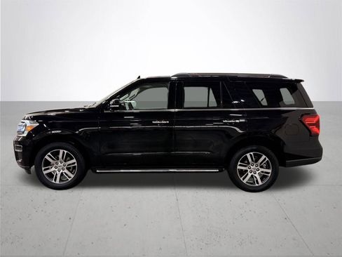 Used 2023 Ford Expedition Limited image 16