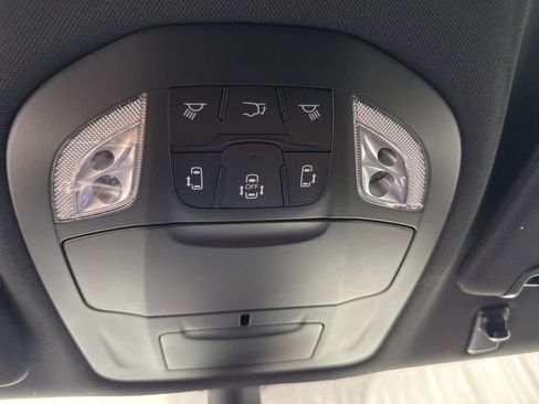 New 2026 Chrysler Pacifica Select image 24