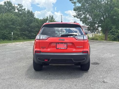Used 2021 Jeep Cherokee Trailhawk AWD/4WD image 6