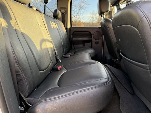 Used 2005 Dodge Ram 1500 Truck SLT image 18