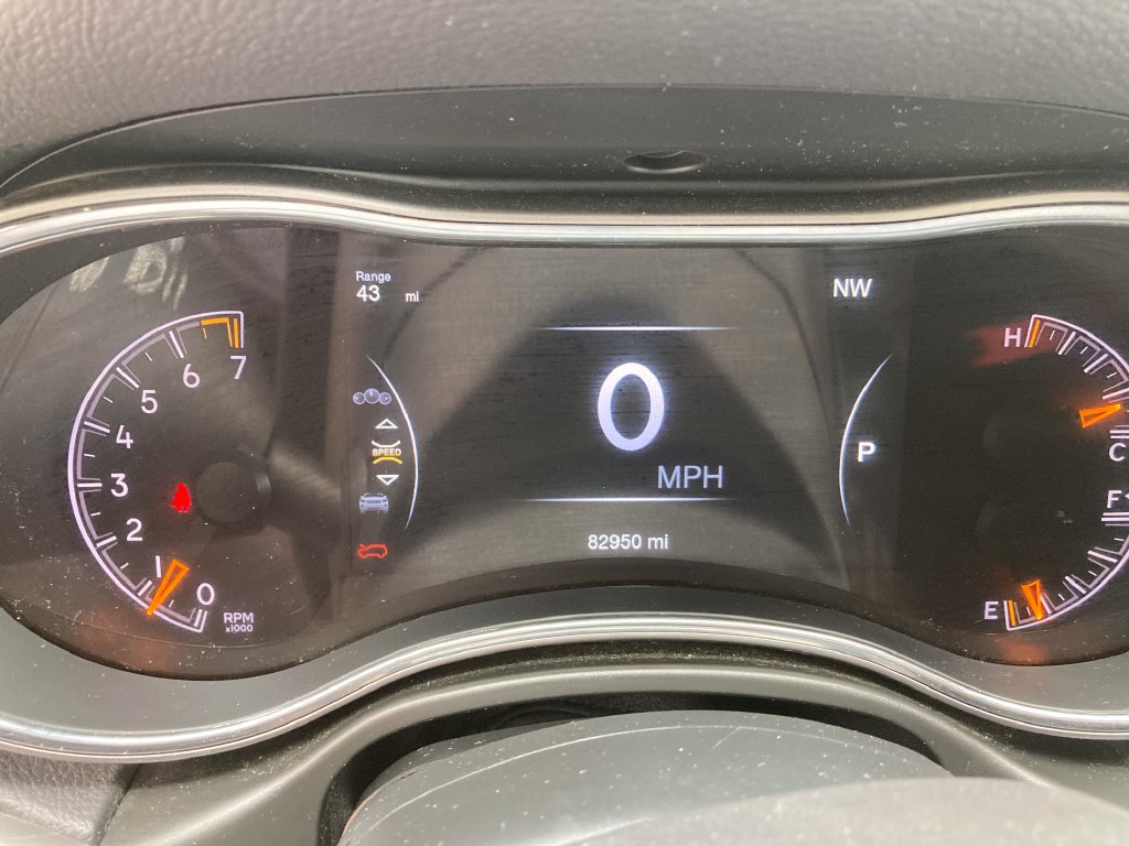 Used 2021 Jeep Grand Cherokee Limited AWD/4WD image 19