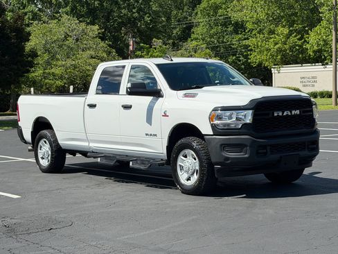 Used 2019 RAM 3500 Tradesman AWD/4WD image 4