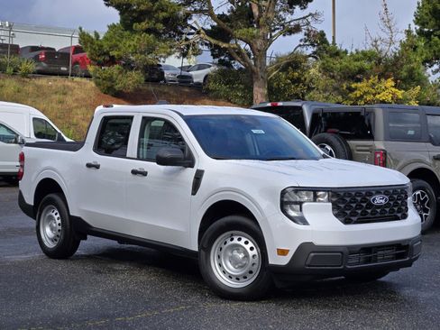 New 2026 Ford Maverick XL AWD/4WD image 2