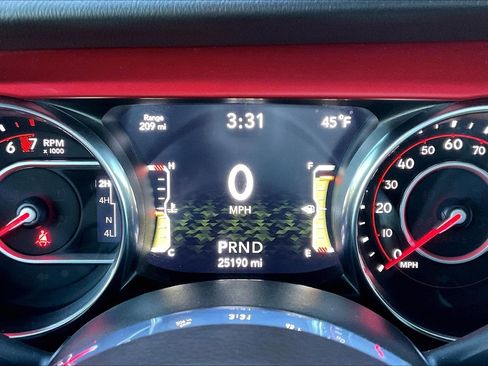 Used 2022 Jeep Wrangler Rubicon image 12