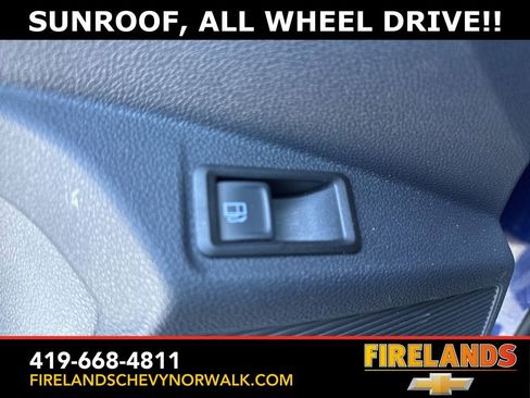 Used 2024 Volkswagen Taos SE w/ Panoramic Sunroof Package image 10