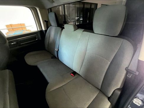 Used 2021 RAM 1500 Classic SLT RWD image 20