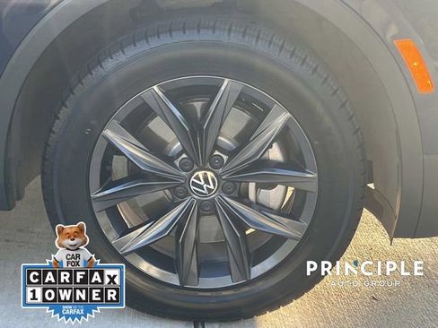 Used 2023 Volkswagen Tiguan SE FWD image 4