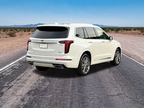 Certified 2025 Cadillac XT6 Premium Luxury image 5