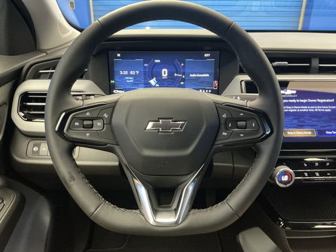 New 2027 Chevrolet Bolt LT w/ Comfort Package FWD image 13