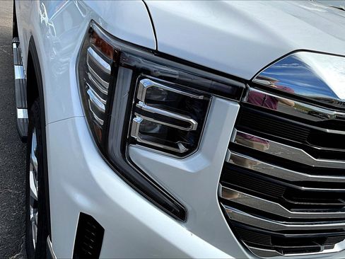 Used 2024 GMC Sierra 1500 SLT w/ SLT Premium Plus Package image 30