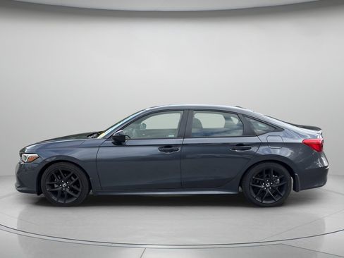Used 2023 Honda Civic Sport image 5