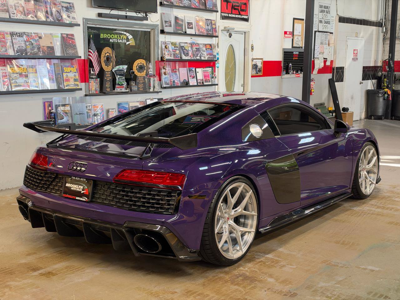 Used 2022 Audi R8 V10 performance RWD image 6